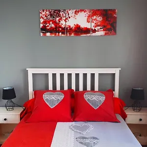 https://studio-le-virgile-annecy.hotels-rhonealpes.com